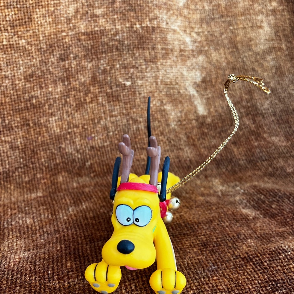 Pluto the dog Christmas Ornament - Picture 4 of 4